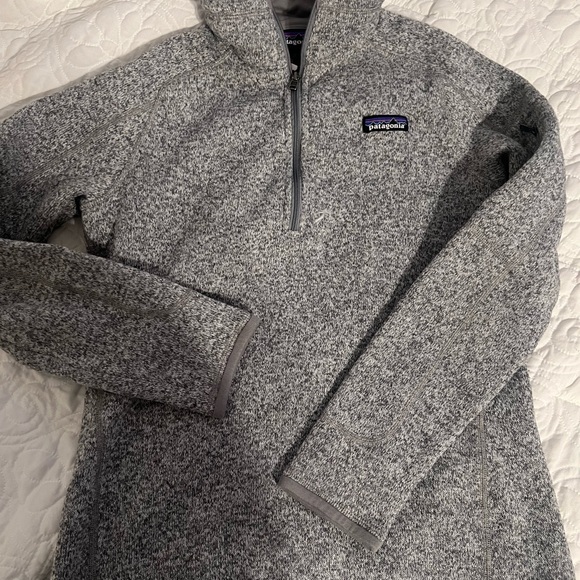 #40 Patagonia Quarter Zip - Picture 1 of 3